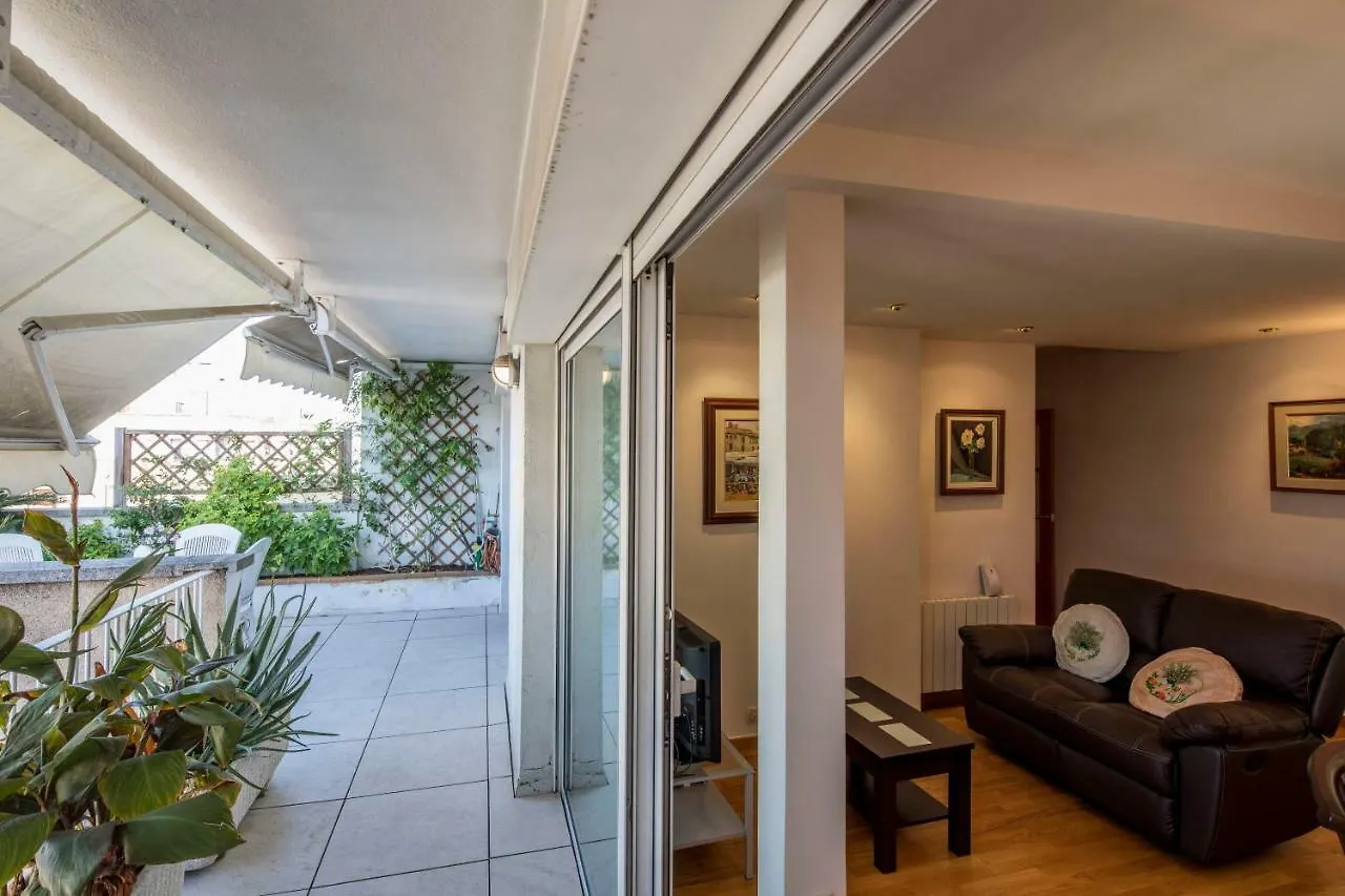 Atico Con Gran Terraza En El Corazon De Girona Apartment